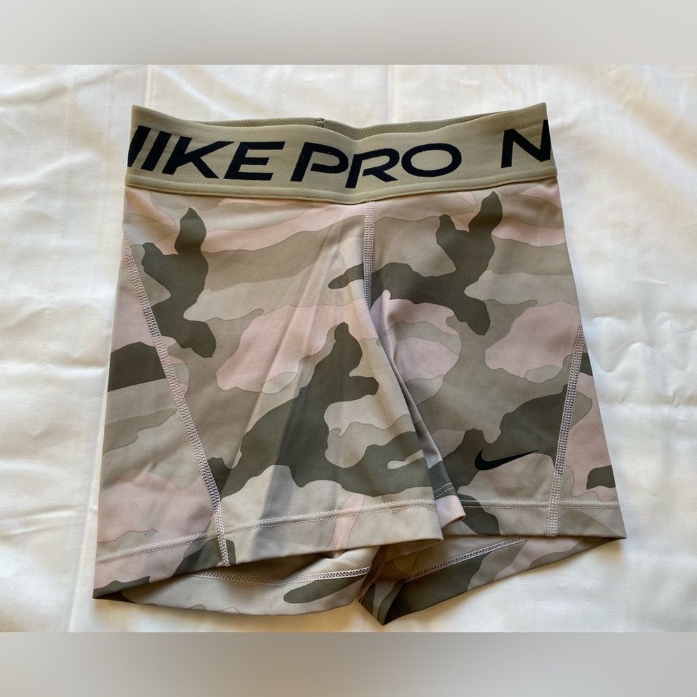 NIKE PRO 3-in Spandex (Size XS)